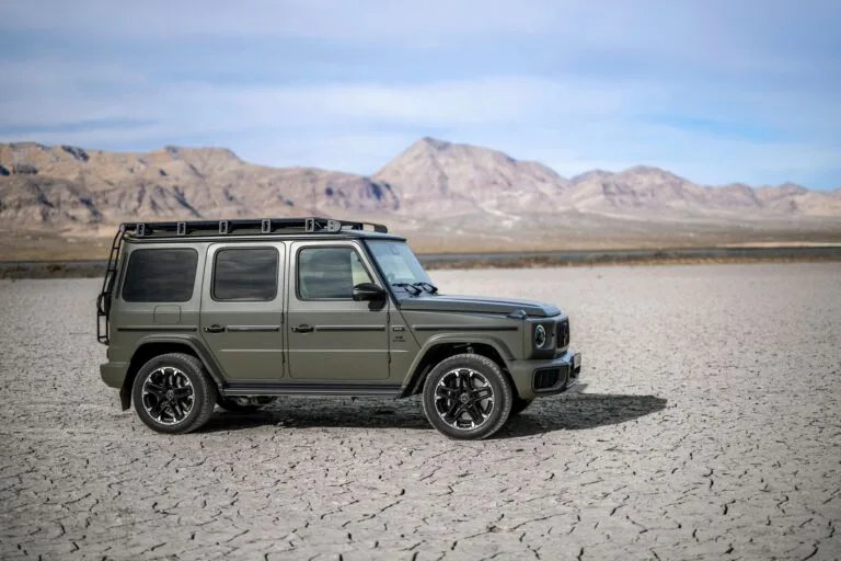 Позашляховик Mercedes-Benz G-Класу. Mercedes Service, Підлісся
